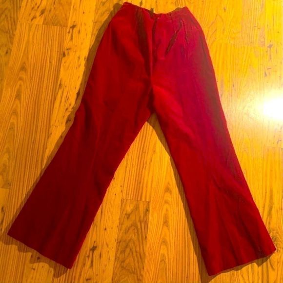 Vintage Pants - • VINTAGE 1960s Majestic maroon velvet cropped pants •